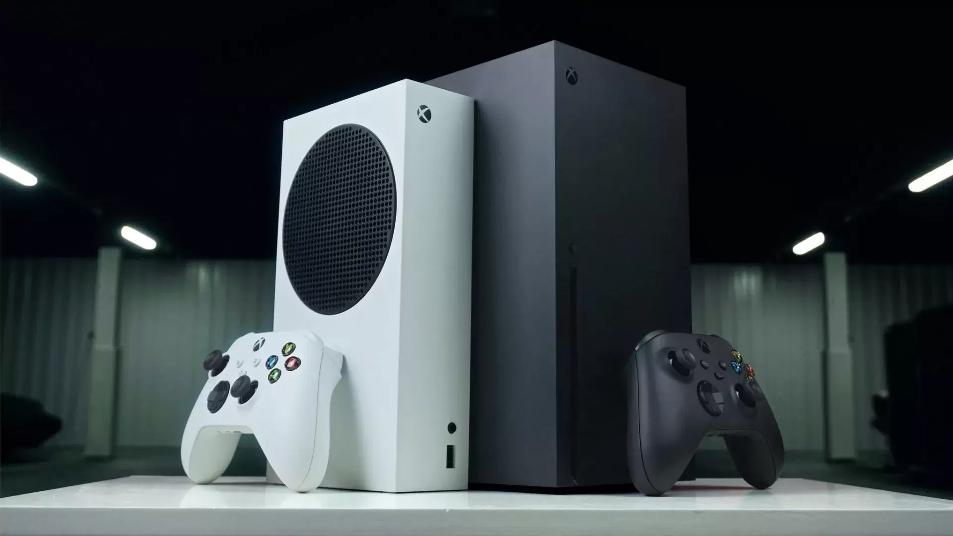 С заботой об игроках: Microsoft отказалась повышать цену на консоли Xbox вслед за Sony с её PlayStation 5