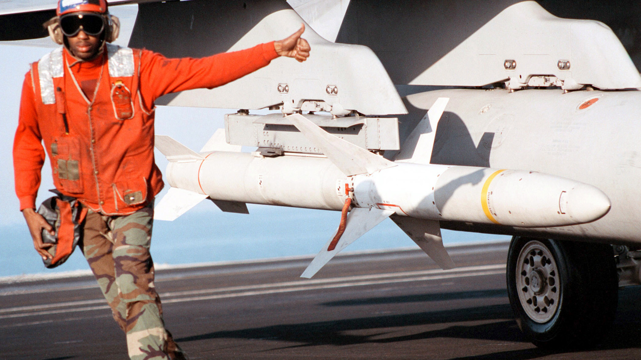 "Нулевая эффективность": как показали себя американские ракеты HARM на ...