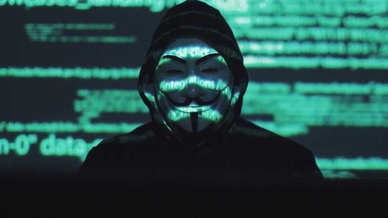Хакеры объявили войну 2024. Группа анонимус. Хакер анонимус. Маска хакера. Обращение хакеров.