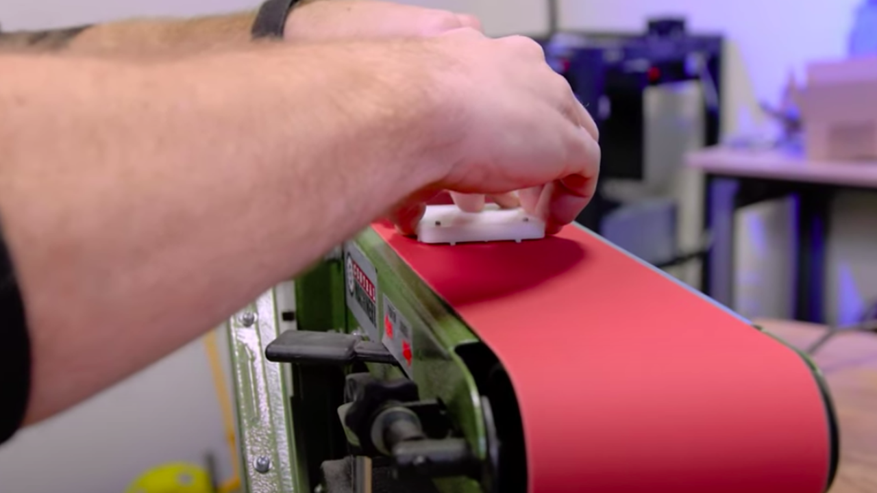 Уменьшить нагрев процессоров AMD Ryzen 7000 легко. Поможет шлифовка ...