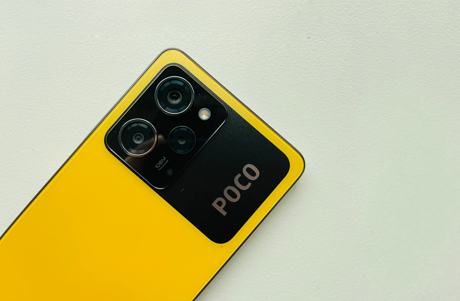 «Живые» фото и ключевые характеристики Xiaomi Poco X5 Pro утекли в сеть накануне анонса