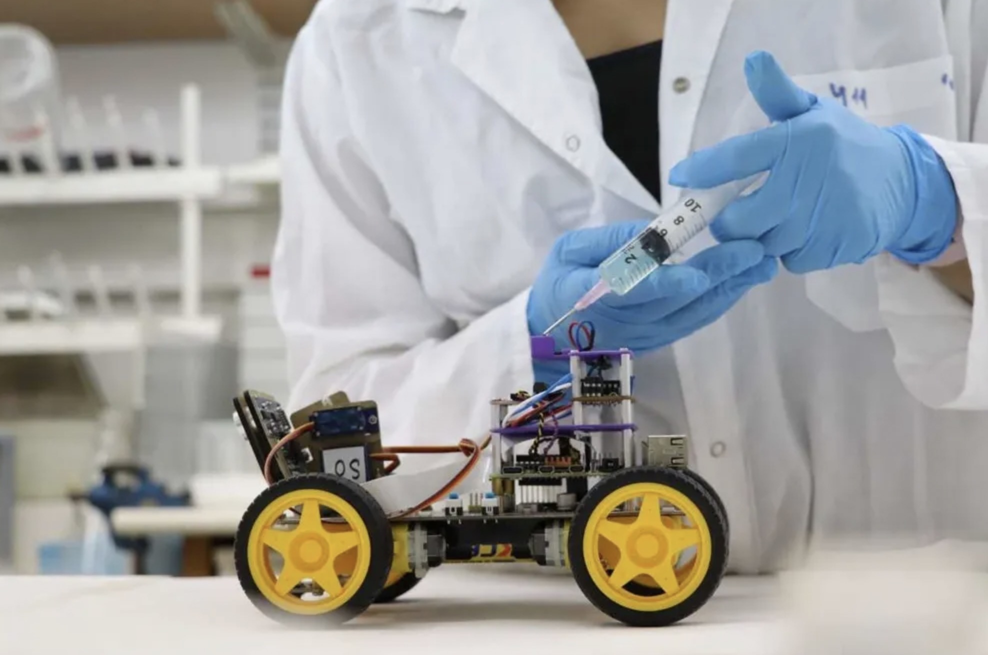 Учёные создали «робота-нюхача», чувствующего запахи