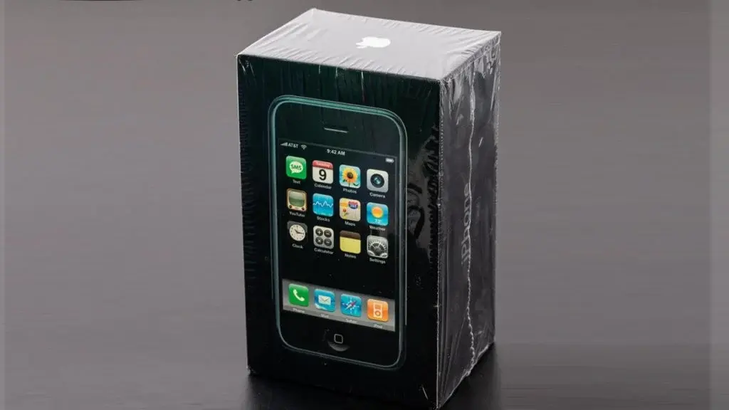 Нераспакованный iPhone первого поколения продадут на аукционе за десятки тысяч долларов