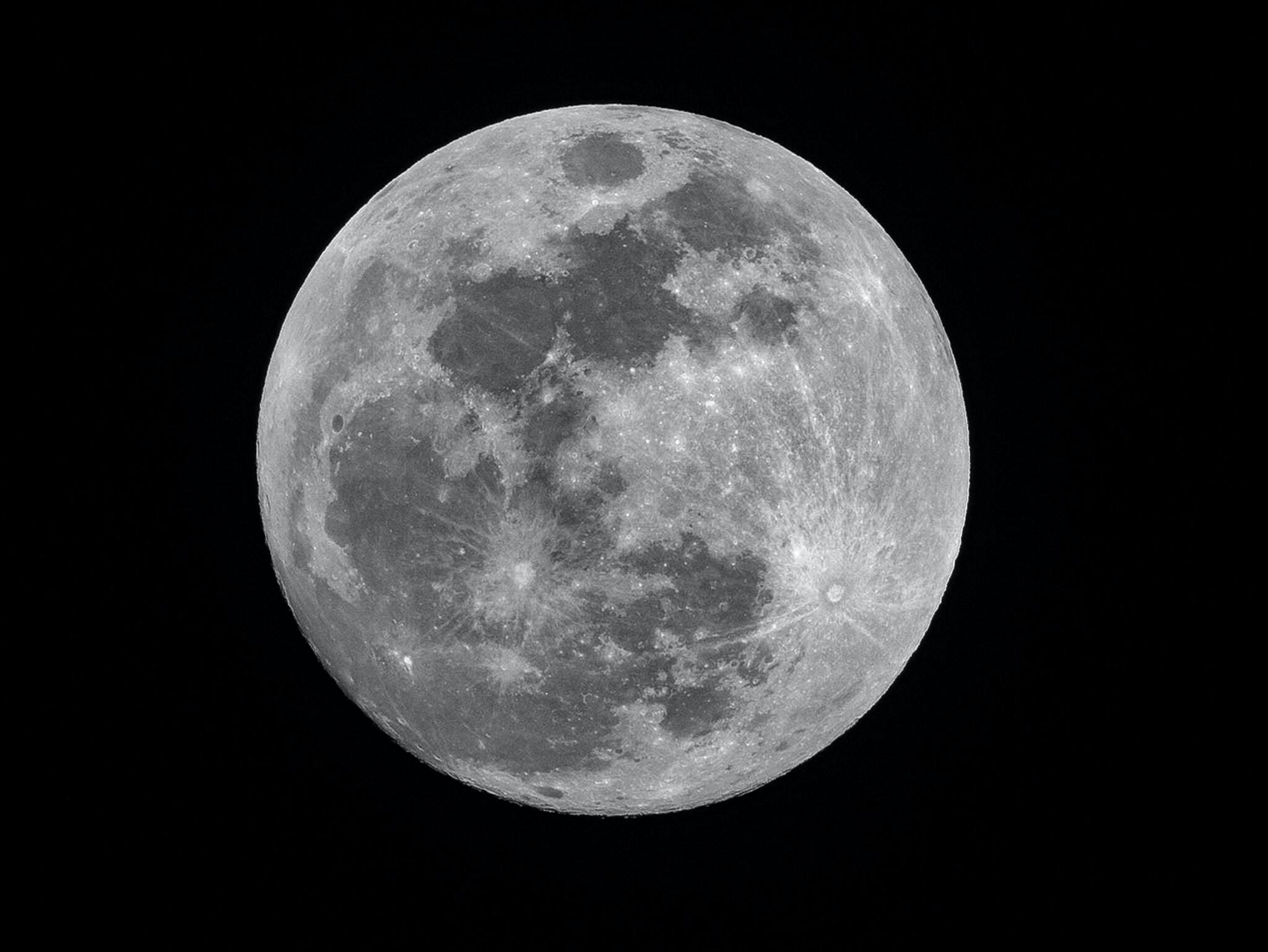 Роскосмос назвал дату первого полёта России на Луну