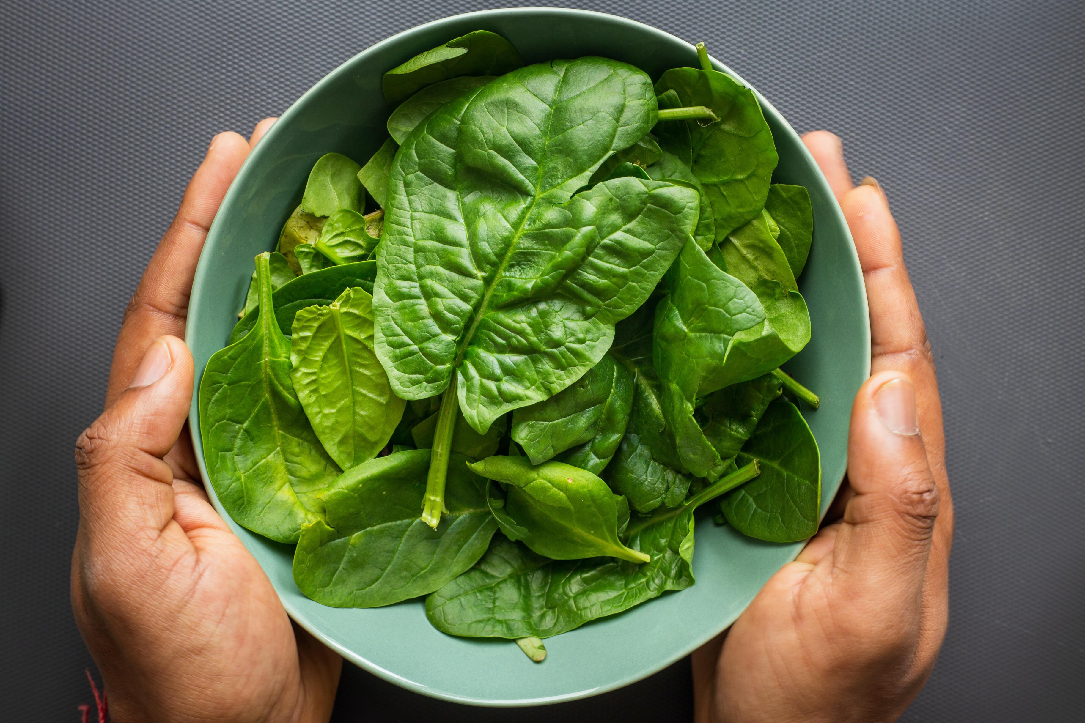 6 видов листовой зелени, которые стоит есть каждый день