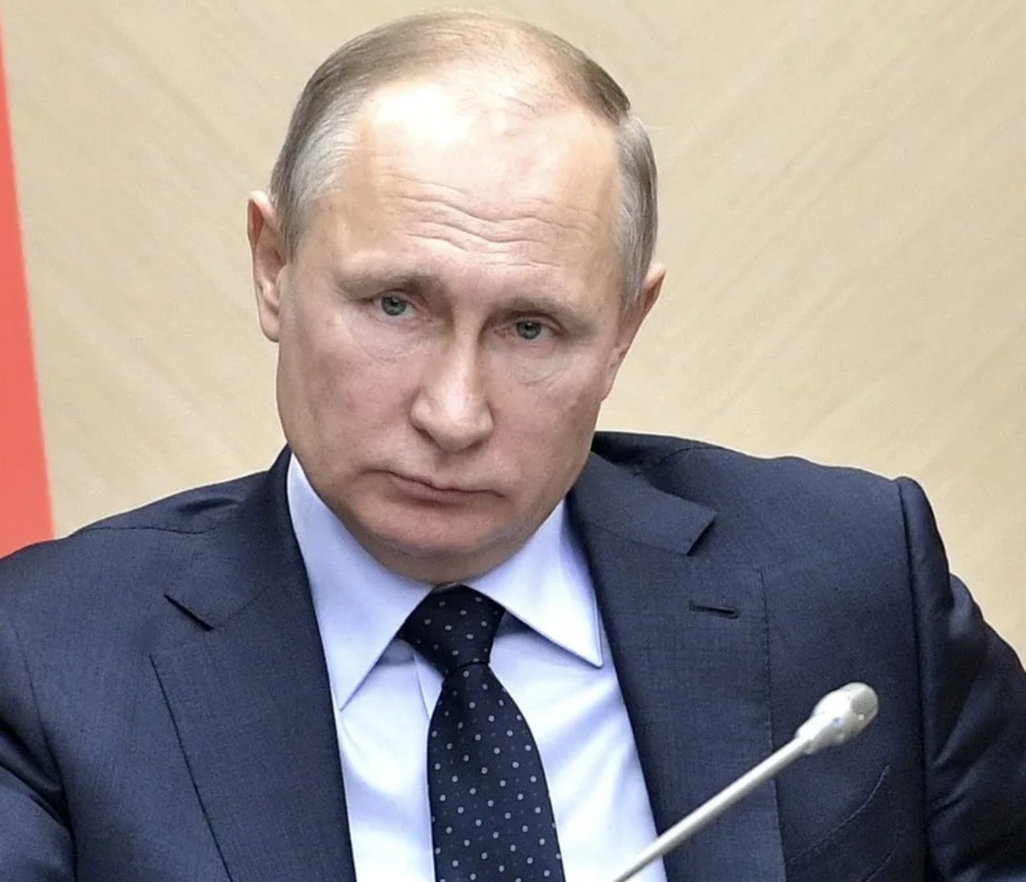 Президент Путин подписал закон о данных, которые владельцы сетей связи должны передавать правоохранителям