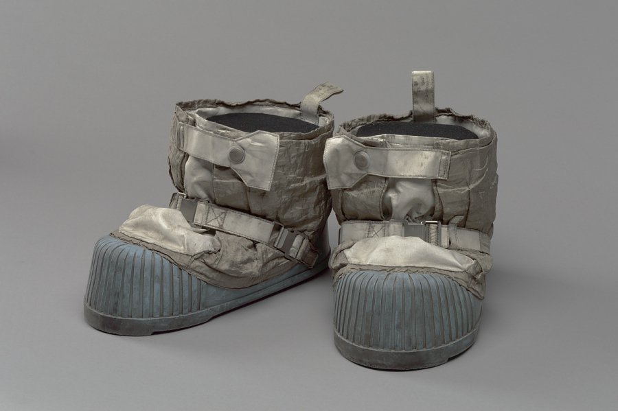 Лунные ботинки, принадлежащие командиру миссии «Аполлон-17» Юджину Сернану