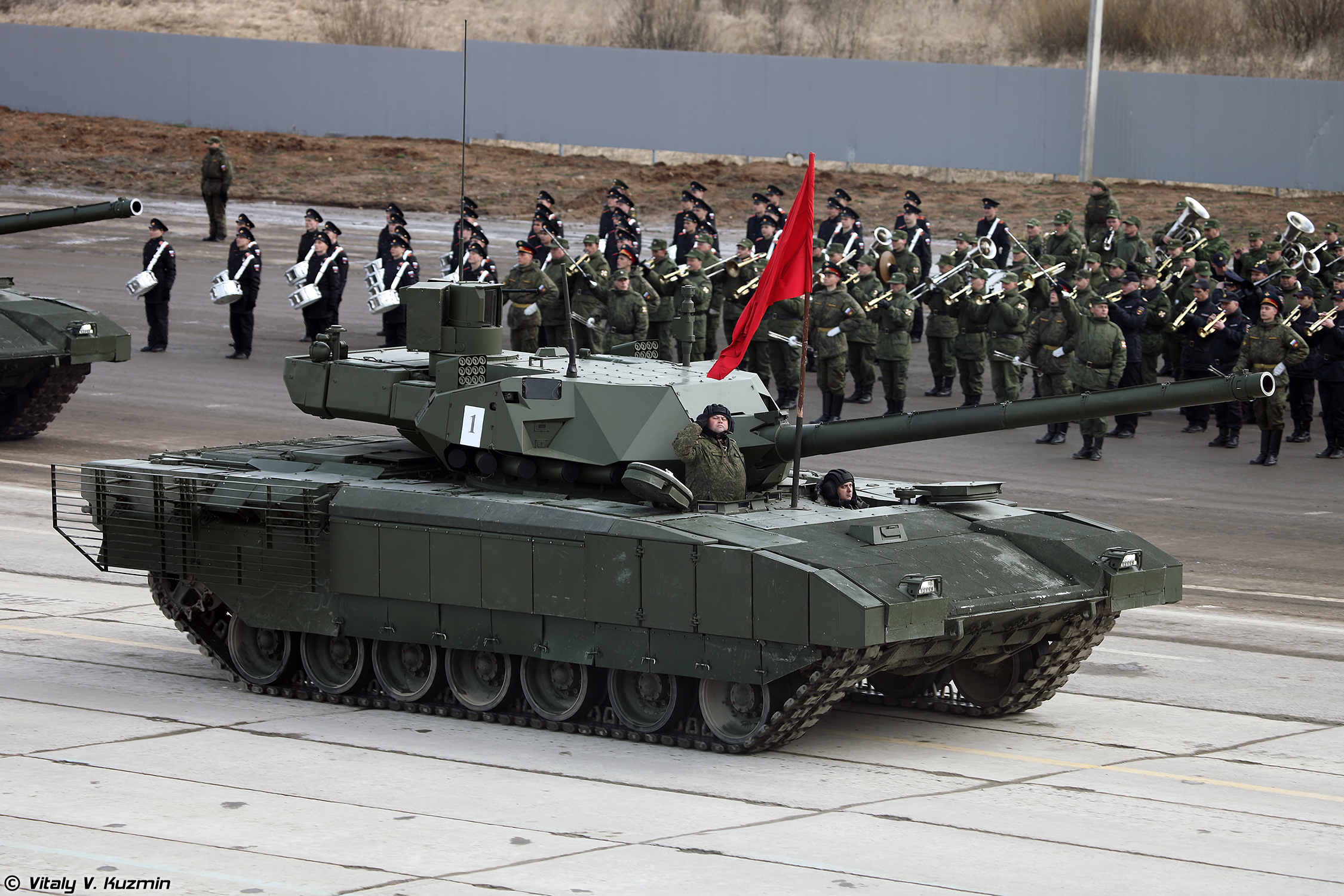 В чем танк Армата превосходит Abrams и Leopard