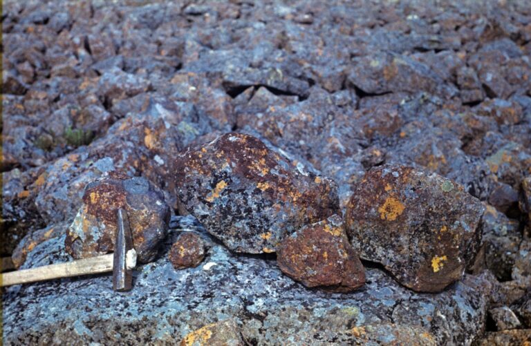 Российские геологи выяснили, как возникает самородное железо