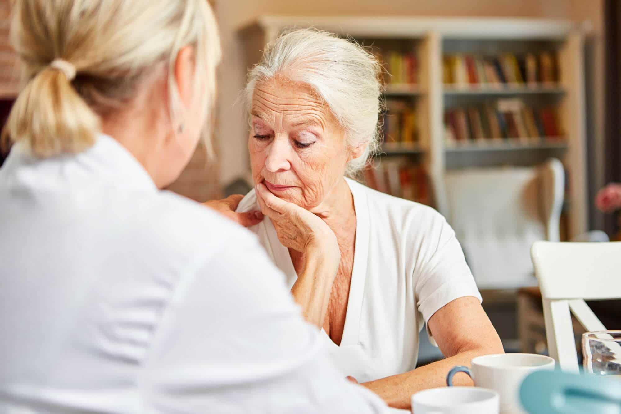 Врач перечислил шесть способов снизить риск развития деменции