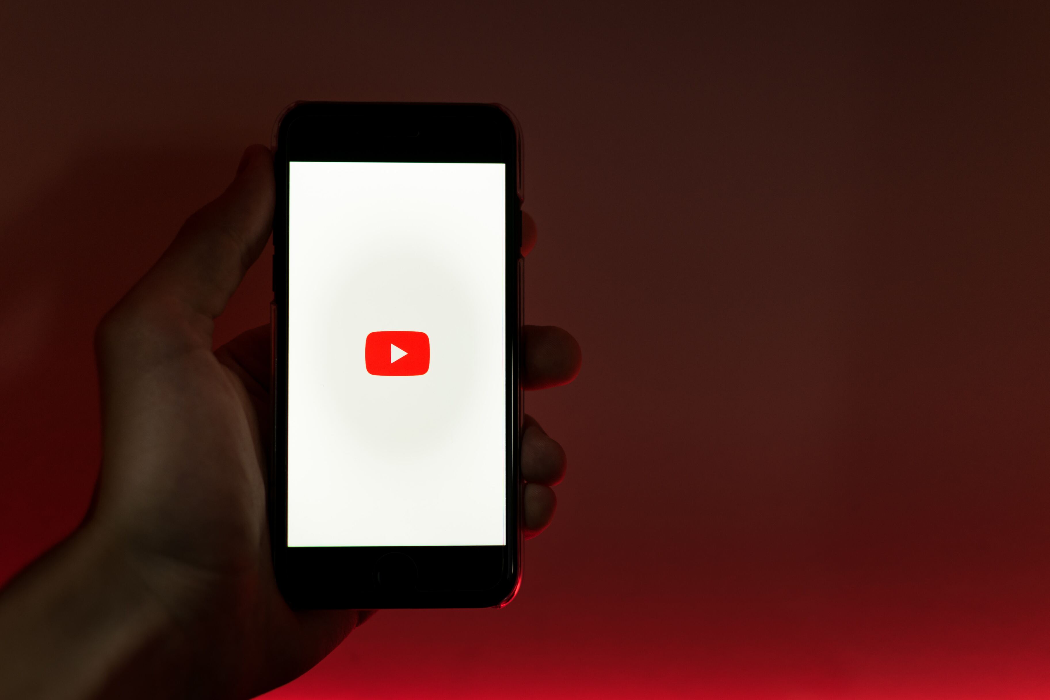 YouTube навсегда заблокировал очередной канал российского издания