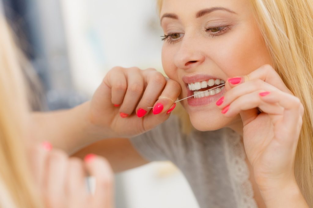 Пять самых распространённых ошибок, которые люди совершают при чистке зубов
