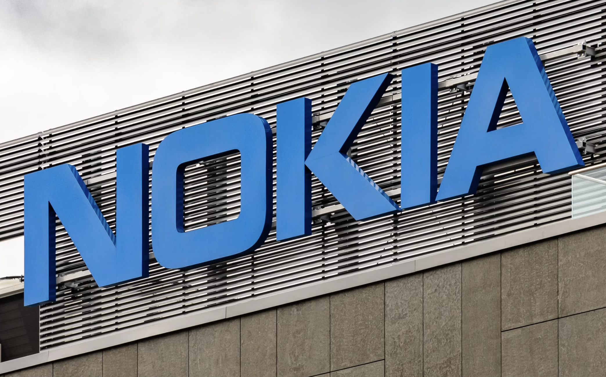 Apple продолжит платить Nokia за использование 5G