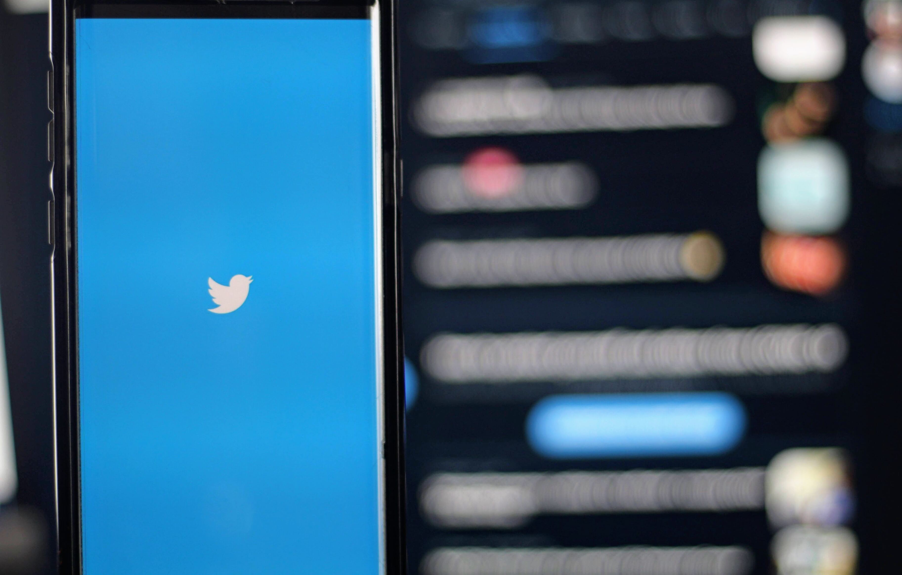 Twitter пригрозил судом своему конкуренту от авторов Instagram*