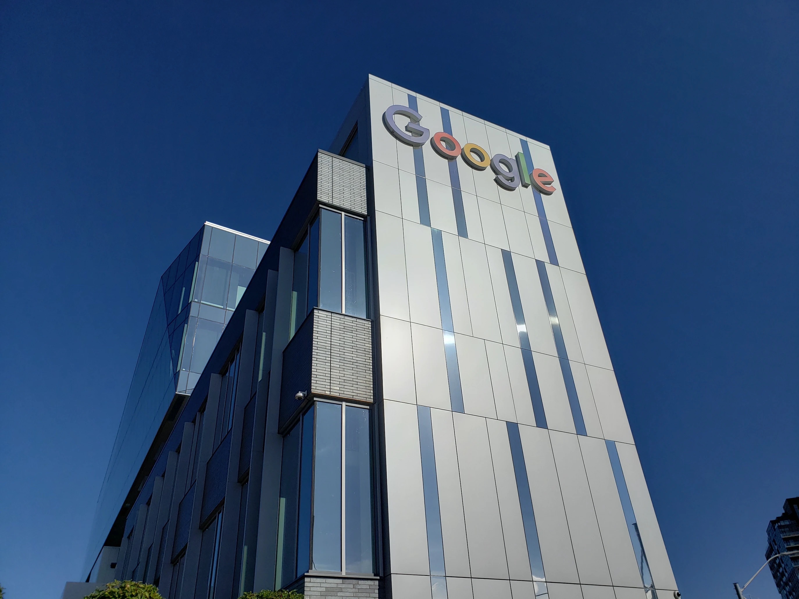 Google опровергла блокировку корпоративных сервисов для российских компаний