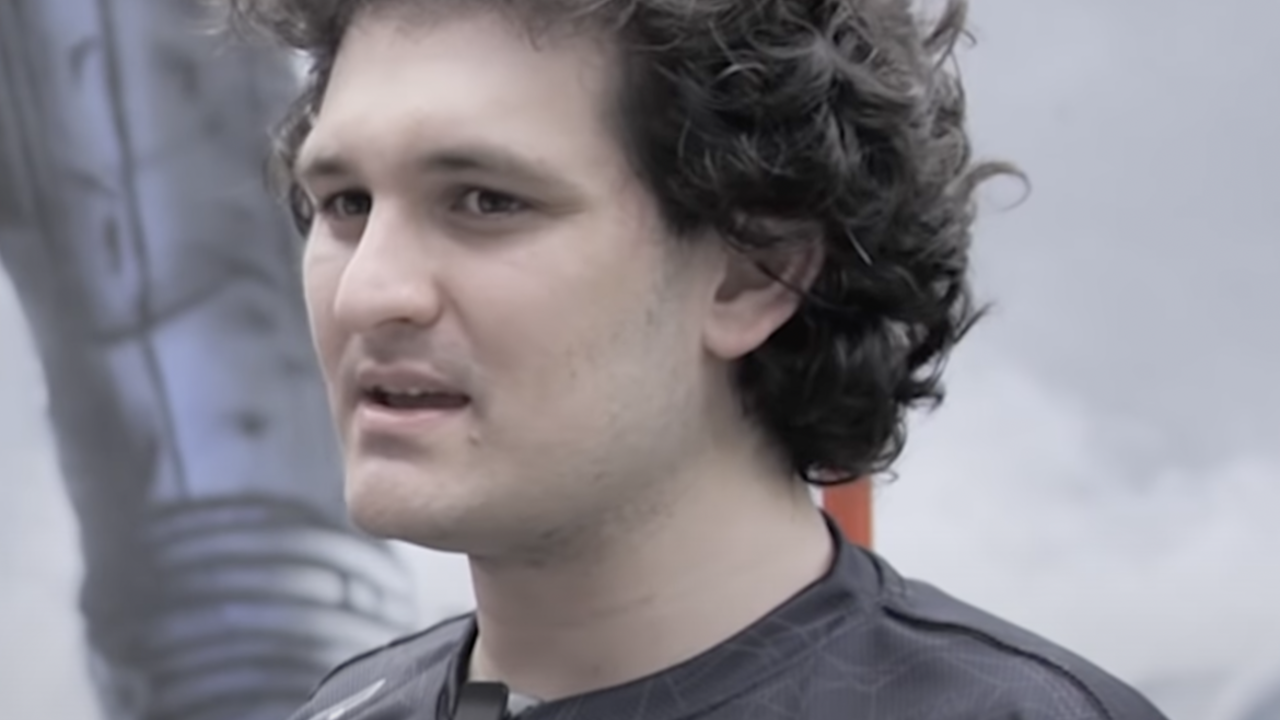 В США суд отменил освобождение под залог главы скандальной криптобиржи ...