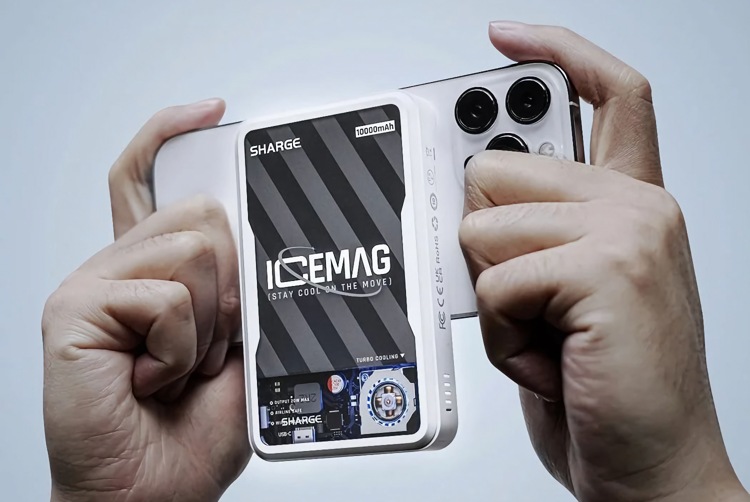 Для iPhone выпустили магнитный повербанк с активным охлаждением