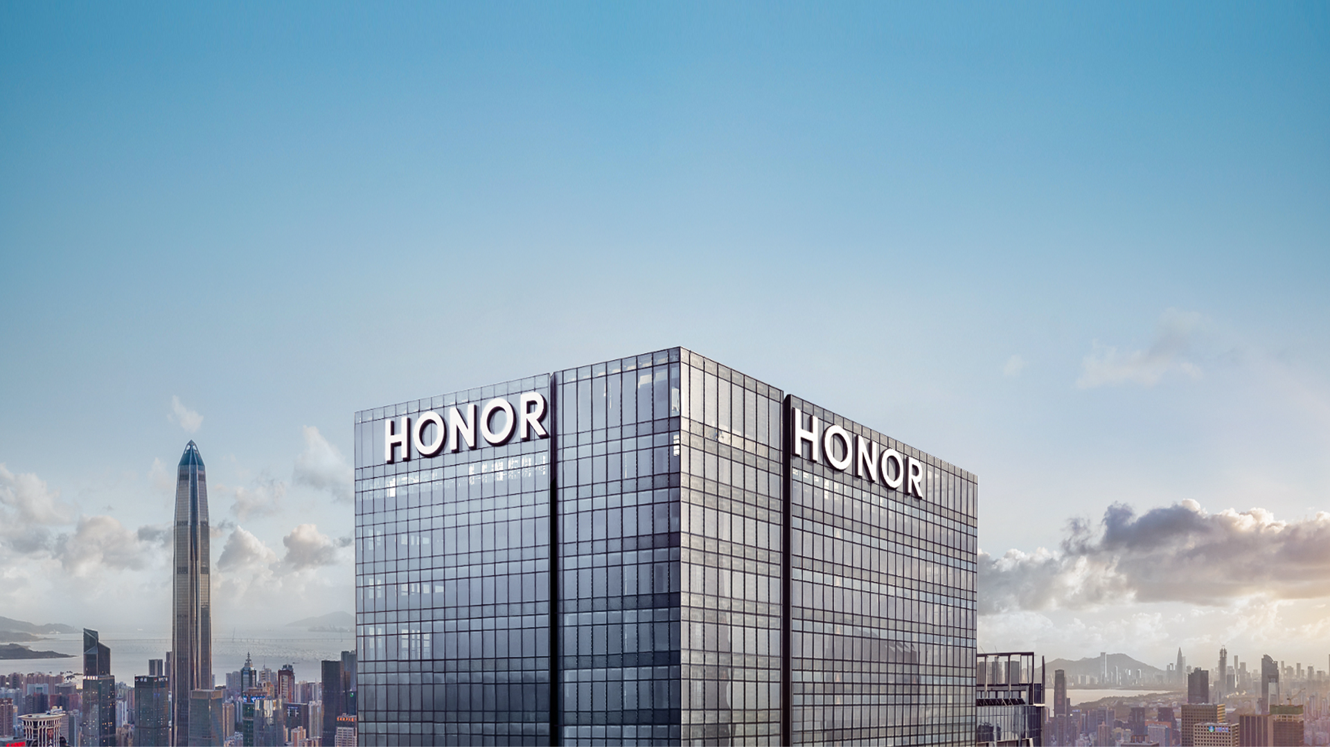 Honor опровергли слухи о воссоединении с Huawei