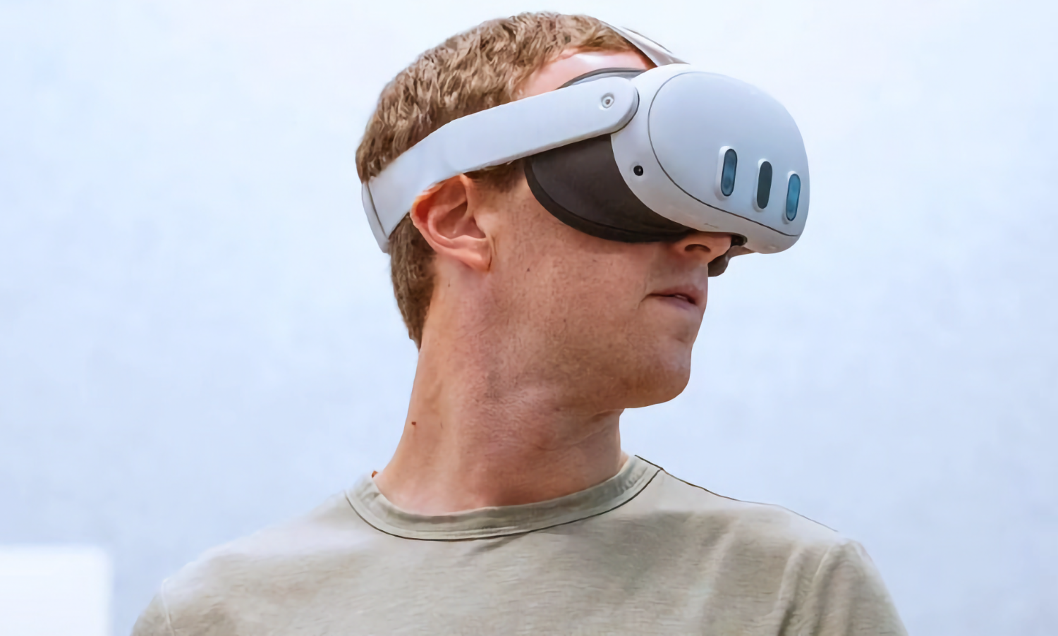 В Сеть слили цену всех версий VR-шлема Oculus Quest 3