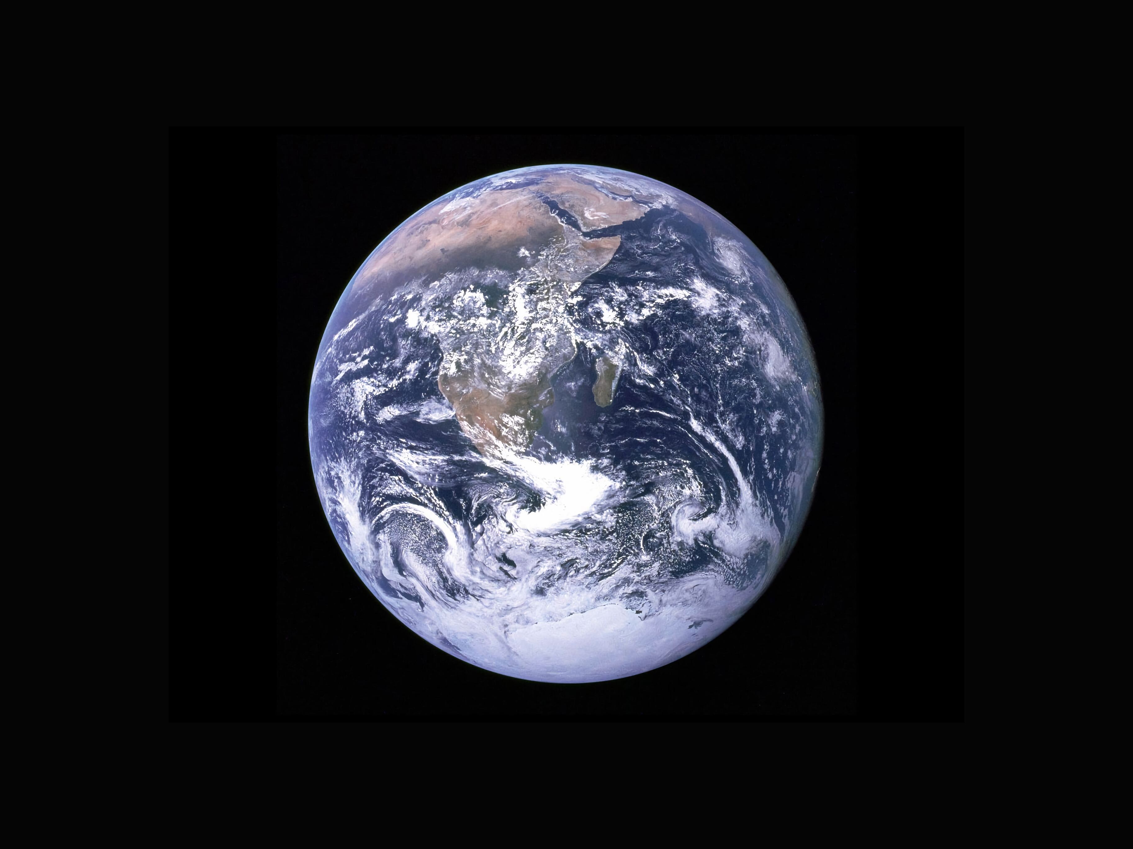 «Роскосмос» начнёт торговать спутниковыми снимками Земли