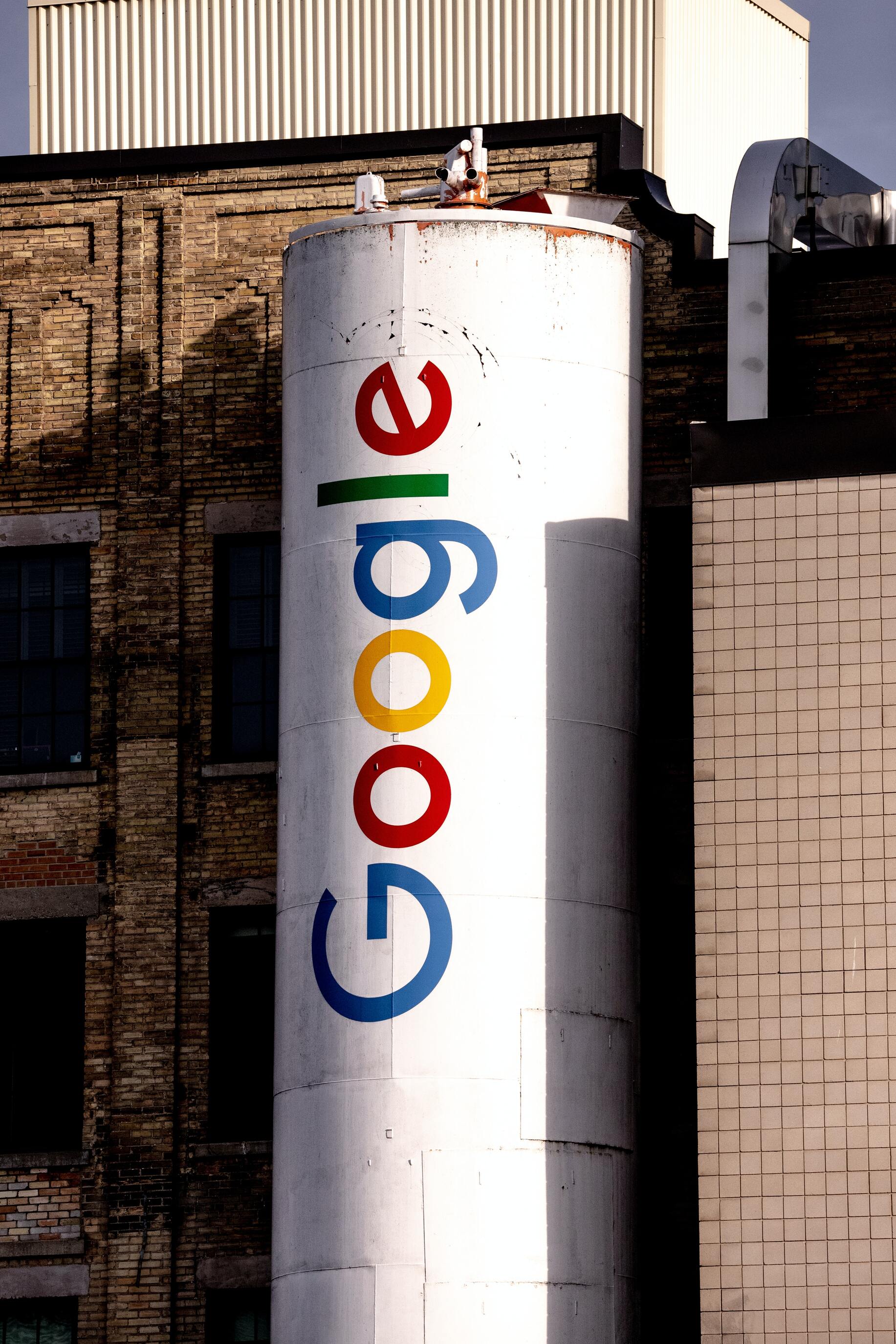 В России суд официально признал дочернюю компанию Google банкротом