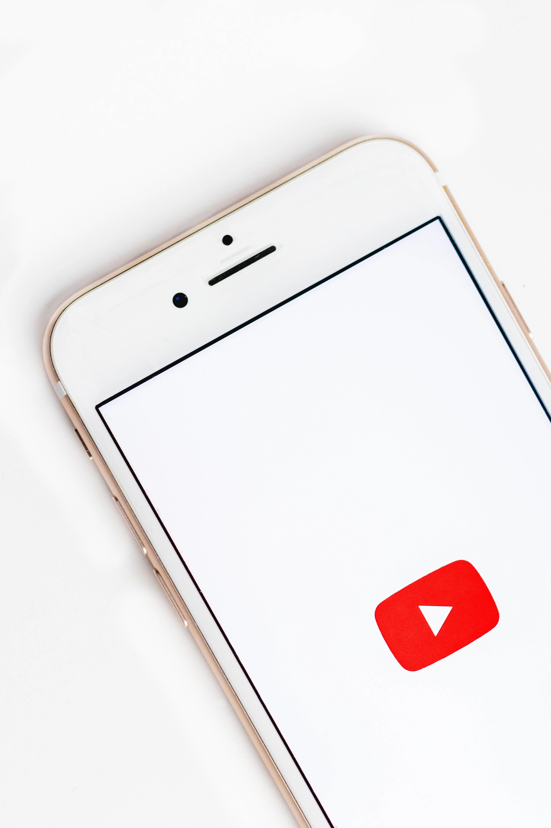 В YouTube появится диалог с ИИ о воспроизводимом контенте и темы для комментариев