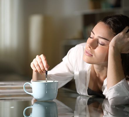 Врач назвал три причины, почему кофе может вызывать у вас усталость