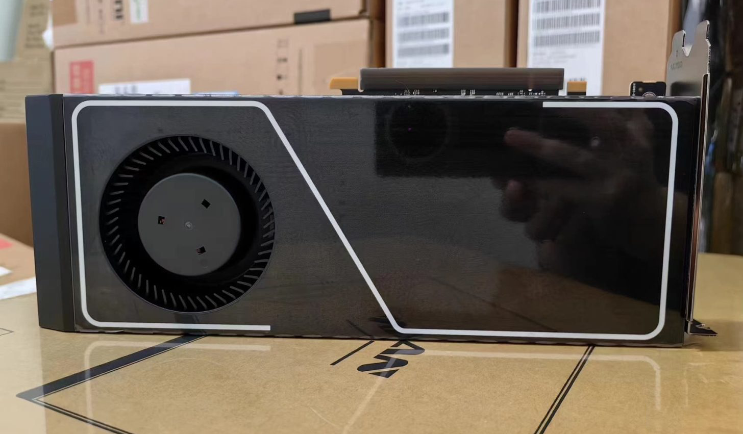 Видеокарту RTX 4090 переделали под нужды ИИ. Вот как она выглядит