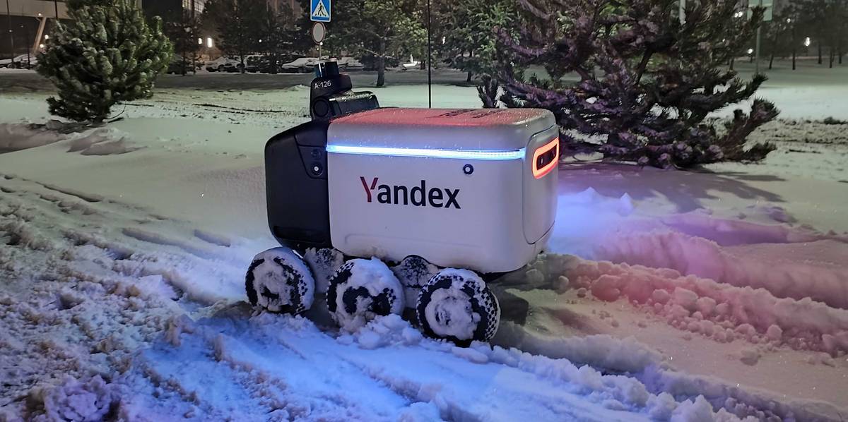 «Как помочь роботу-доставщику выбраться из сугроба»: Яндекс опубликовал специальную инструкцию для неравнодушных