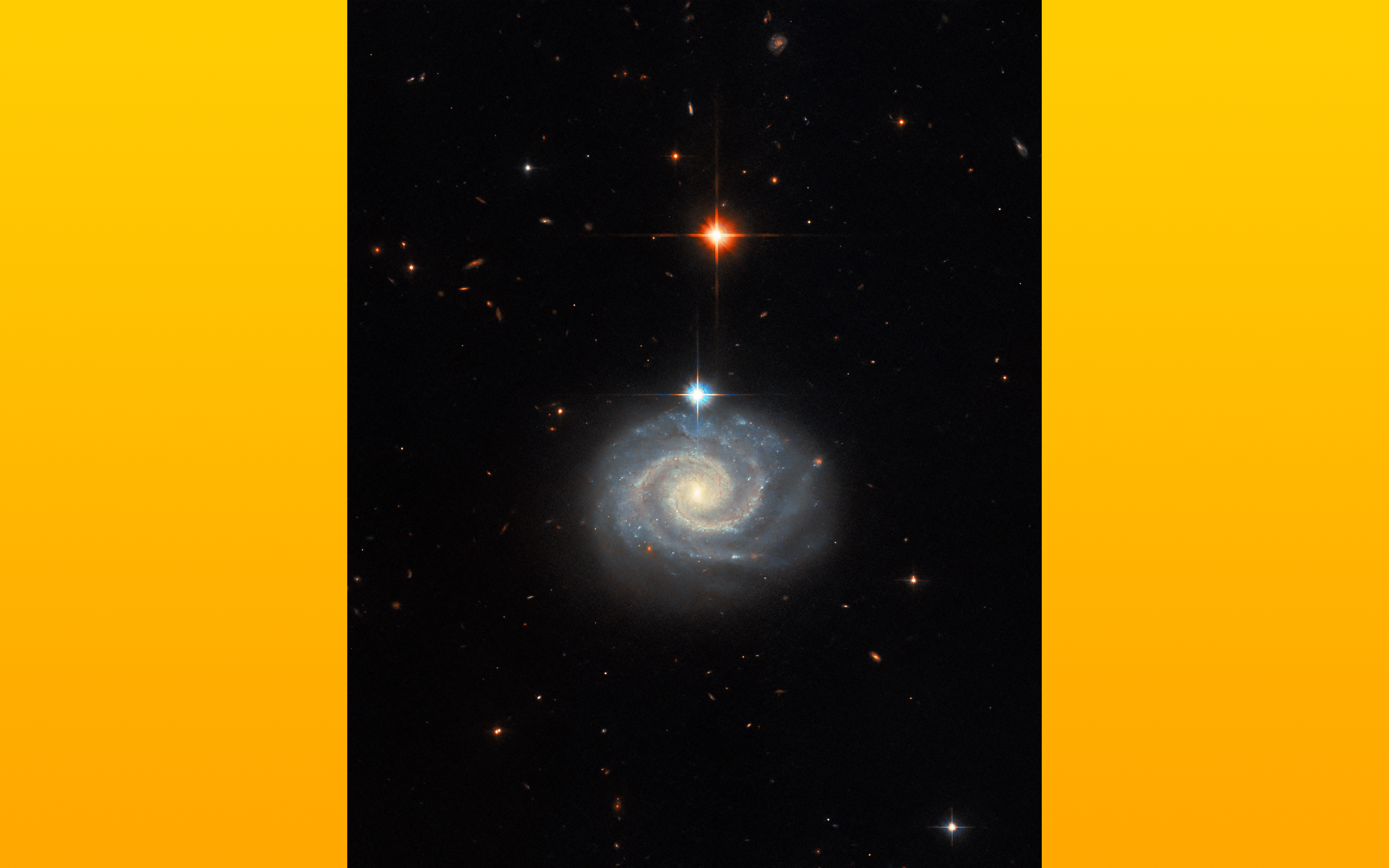 Хаббл заснял «запретный» свет: галактика бросила вызов законам физики