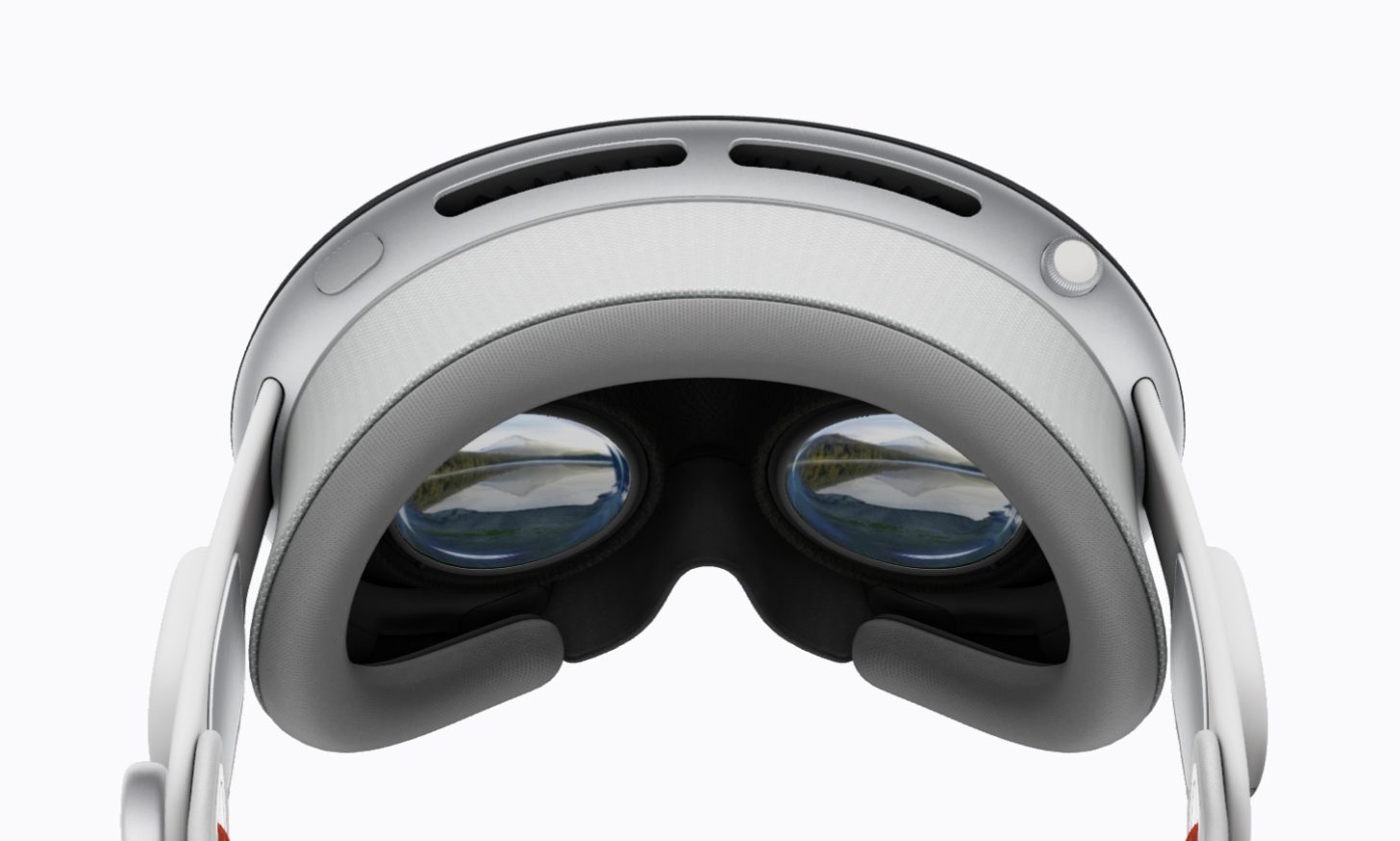 Раскрыты подробности второго поколения еще невышедшего AR-шлема Apple Vision Pro