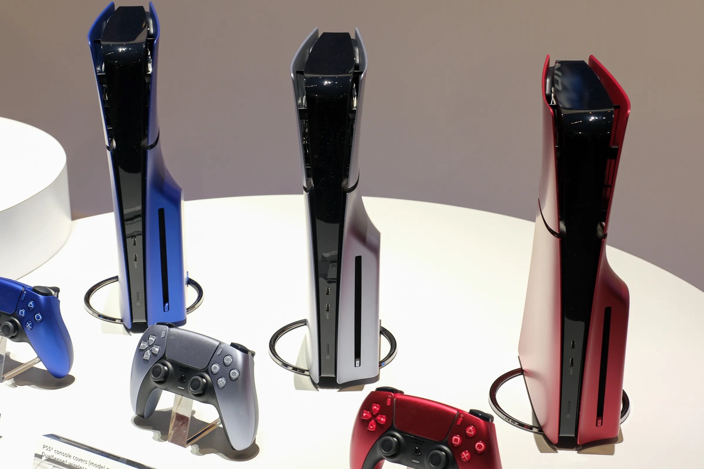 PlayStation 5 Slim представили в трех новых цветах