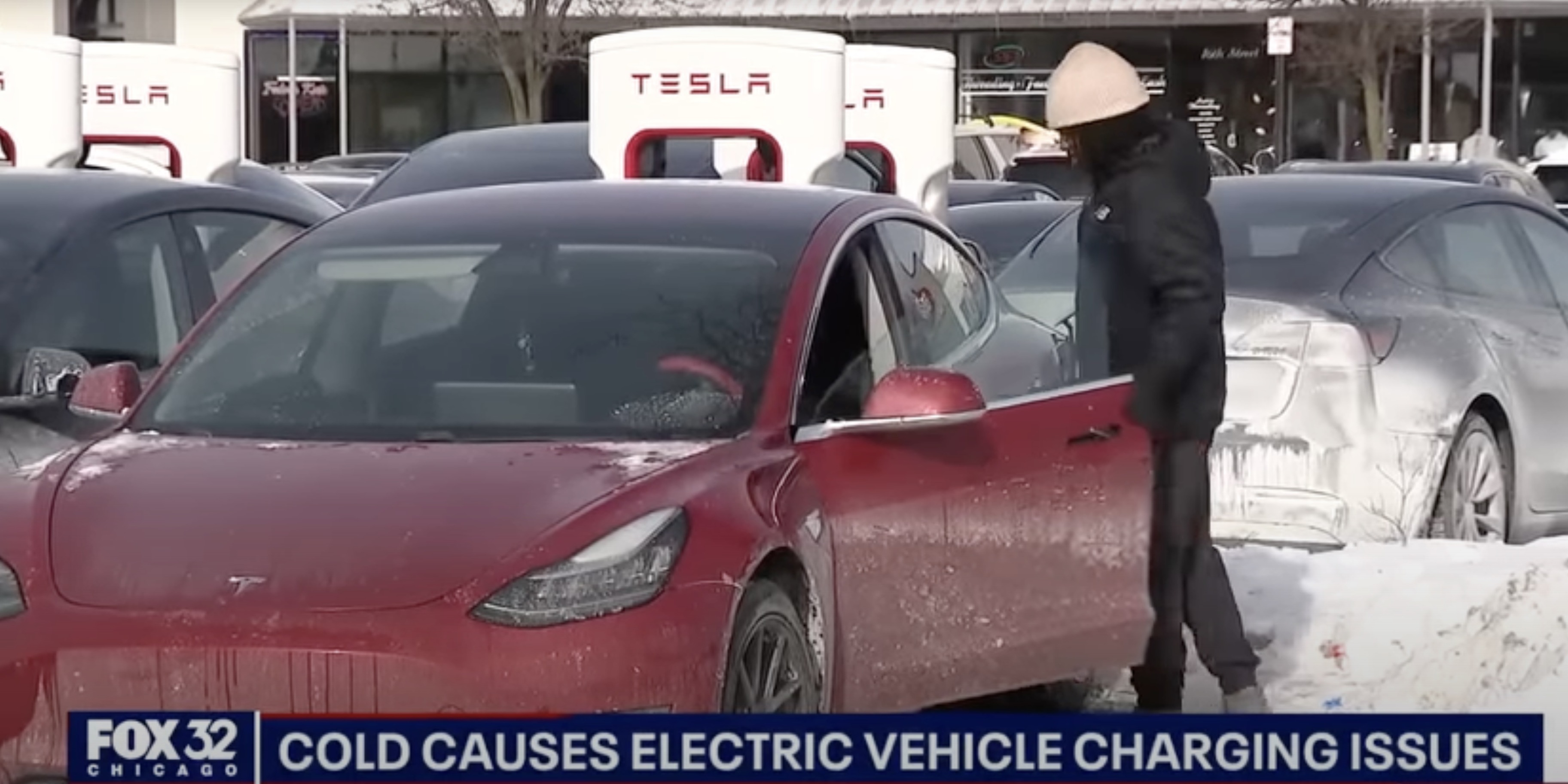 В США «замёрзли» электрокары Tesla: машины не зарядились при минусовой температуре