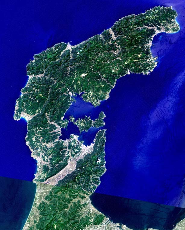 После землетрясения у одного из японских островов расширилась береговая линия