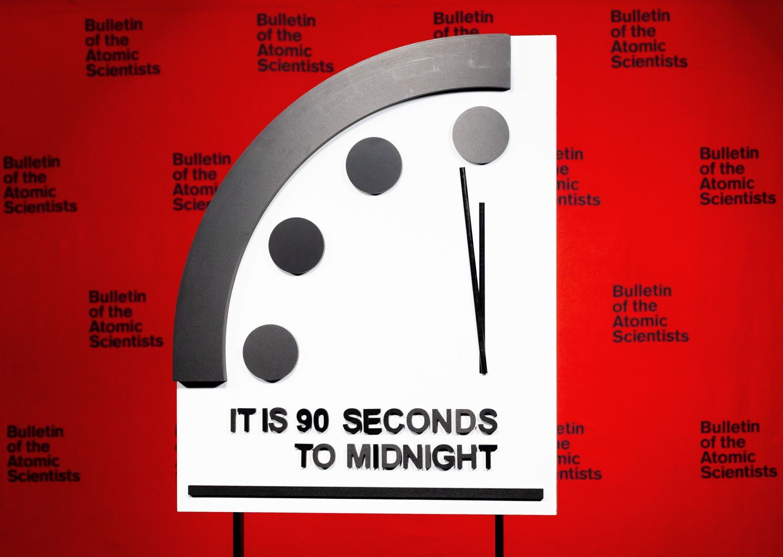 Учёные в этом году не перевели Часы Судного дня: остались старые 90 секунд