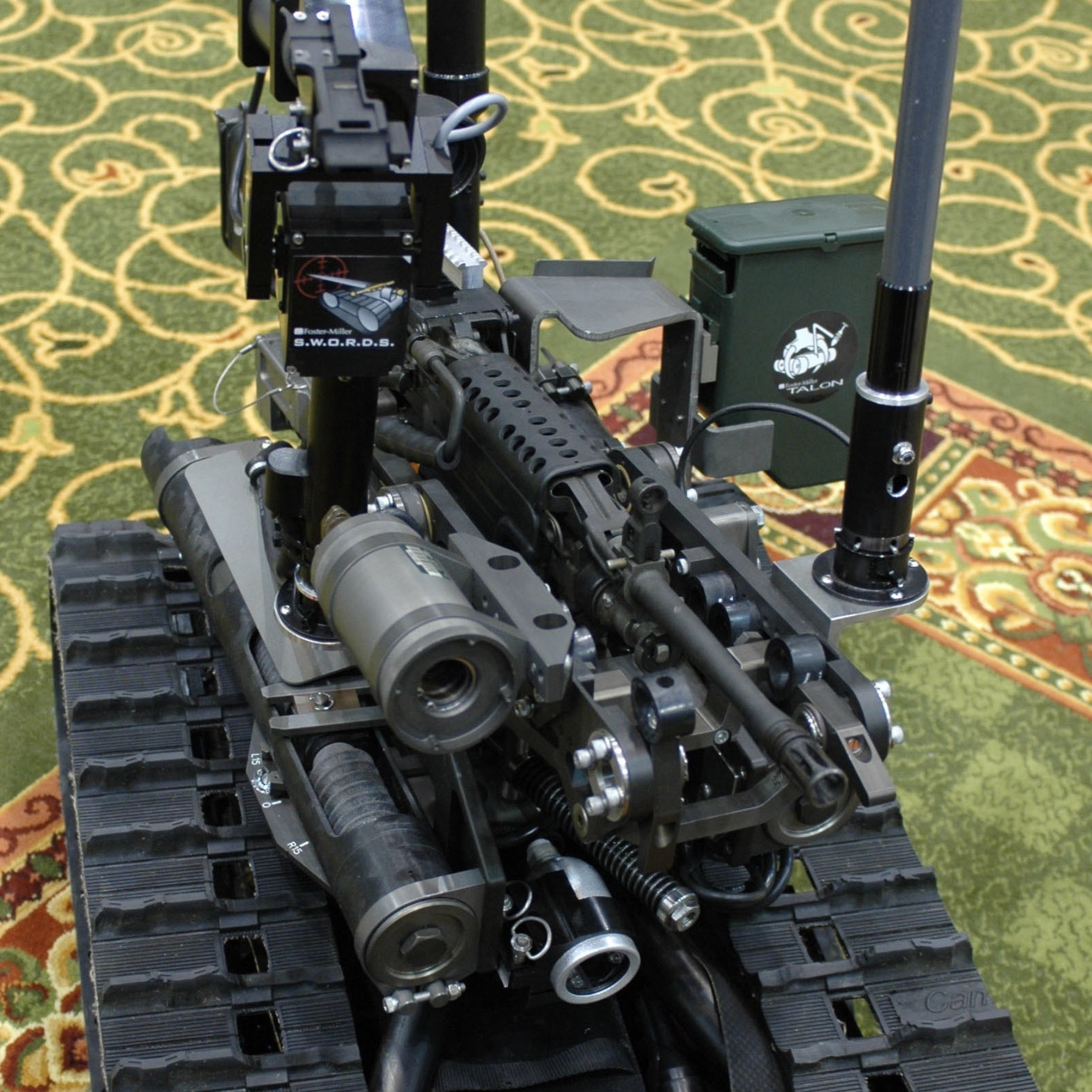 Пентагон ужесточил требования к ИИ из-за разработки «роботов-убийц»