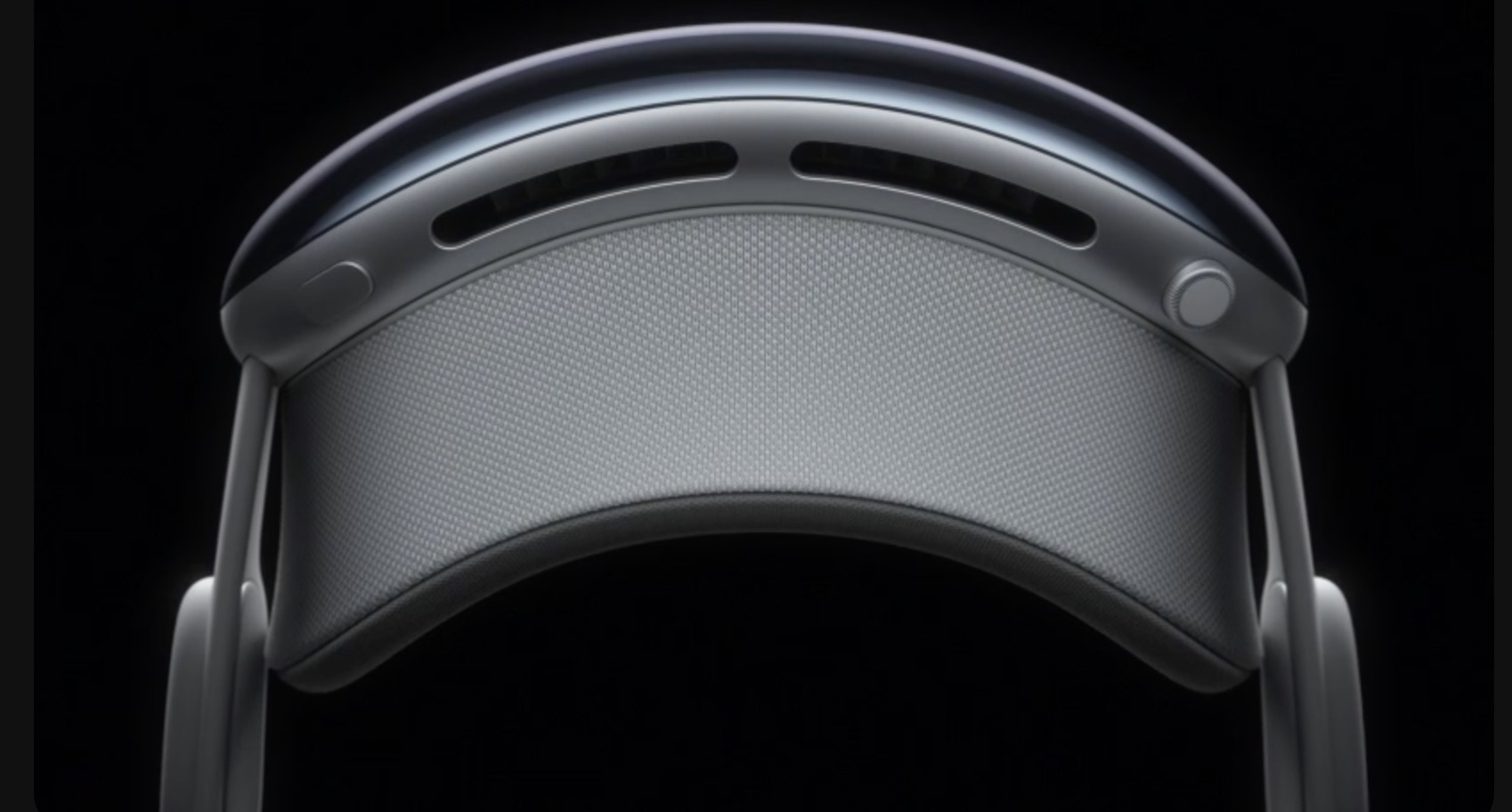 Колоссальное число предзаказов на Apple Vision Pro объяснили работой ботов