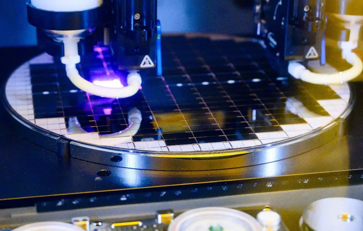 Intel начала массовое производство технологии 3D-упаковки Foveros