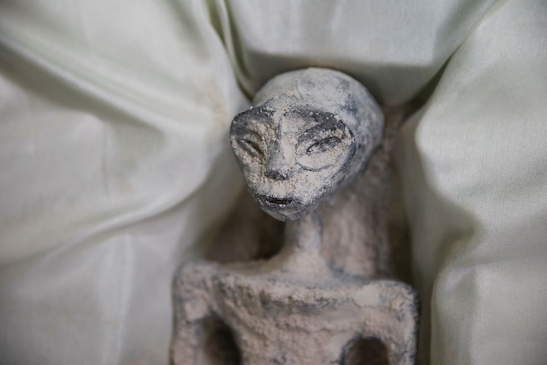 Поймали за руку: «мумии инопланетян» из Перу оказались набиты клеем и костями
