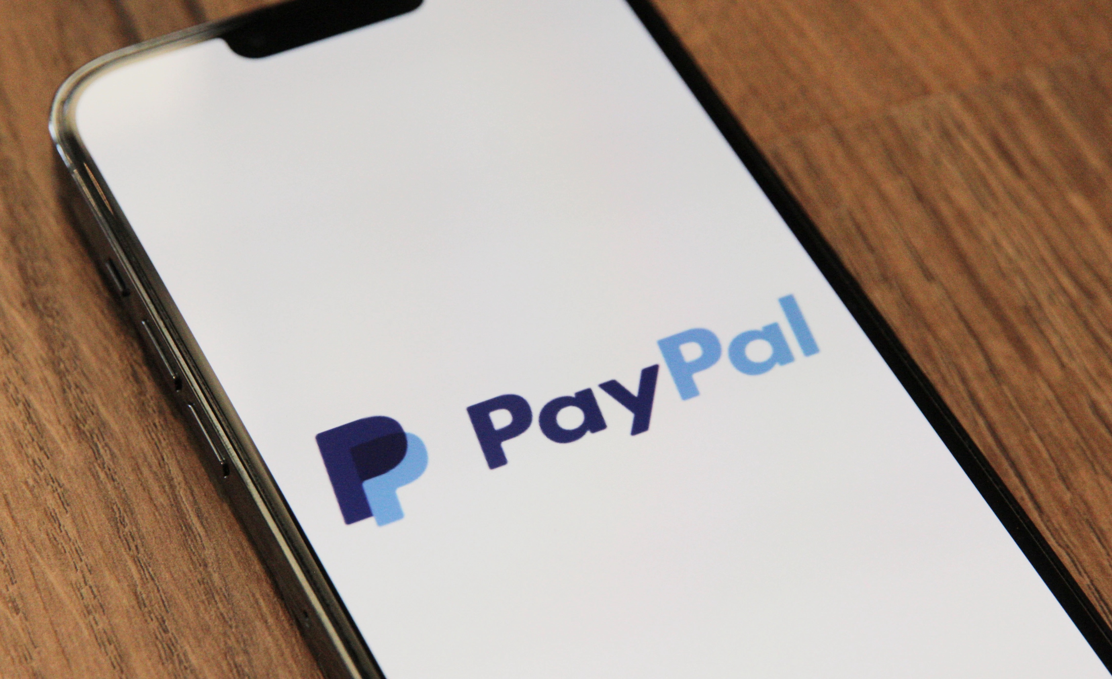 Платёжная система PayPal уволит ещё 2500 человек из-за «технологий»
