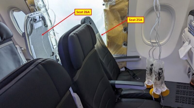 Не вкрутили 4 болта — отвалилась дверь в полете: отчет NTSB о аварии с Boeing 737