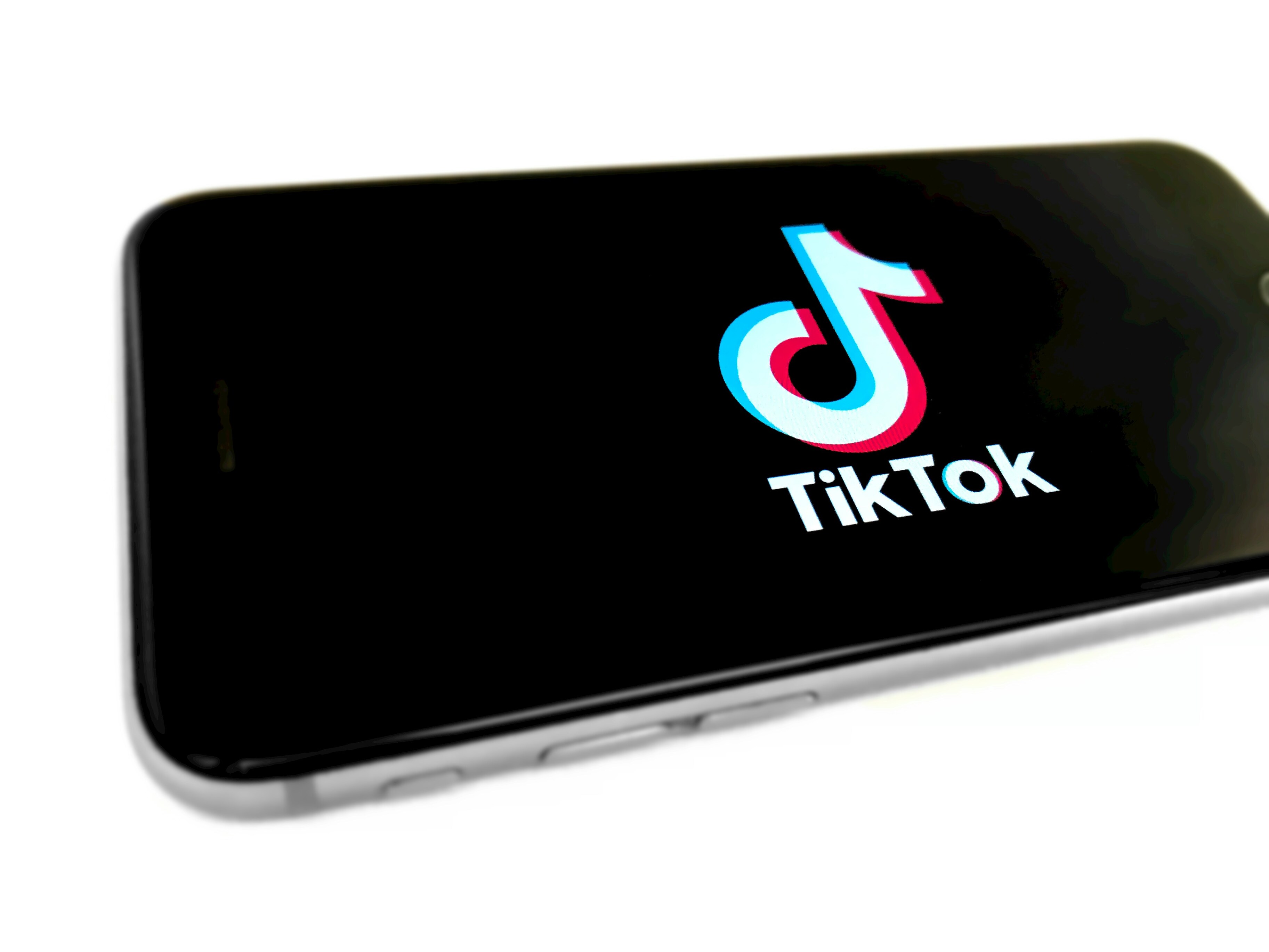 Власти США в очередной раз начали угрожать TikTok блокировкой