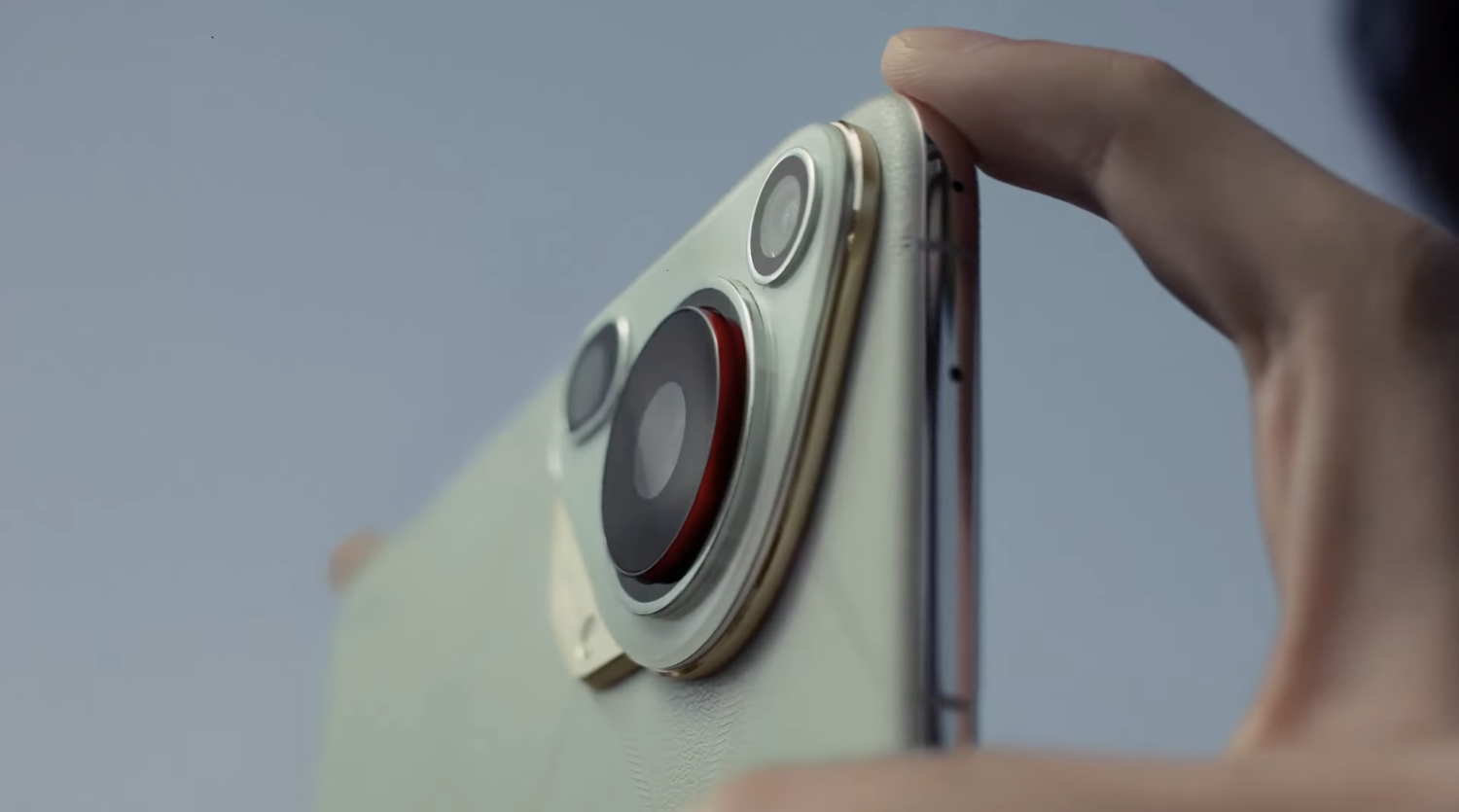 Вот как снимает выдвижная камера новенького Huawei Pura 70 Ultra