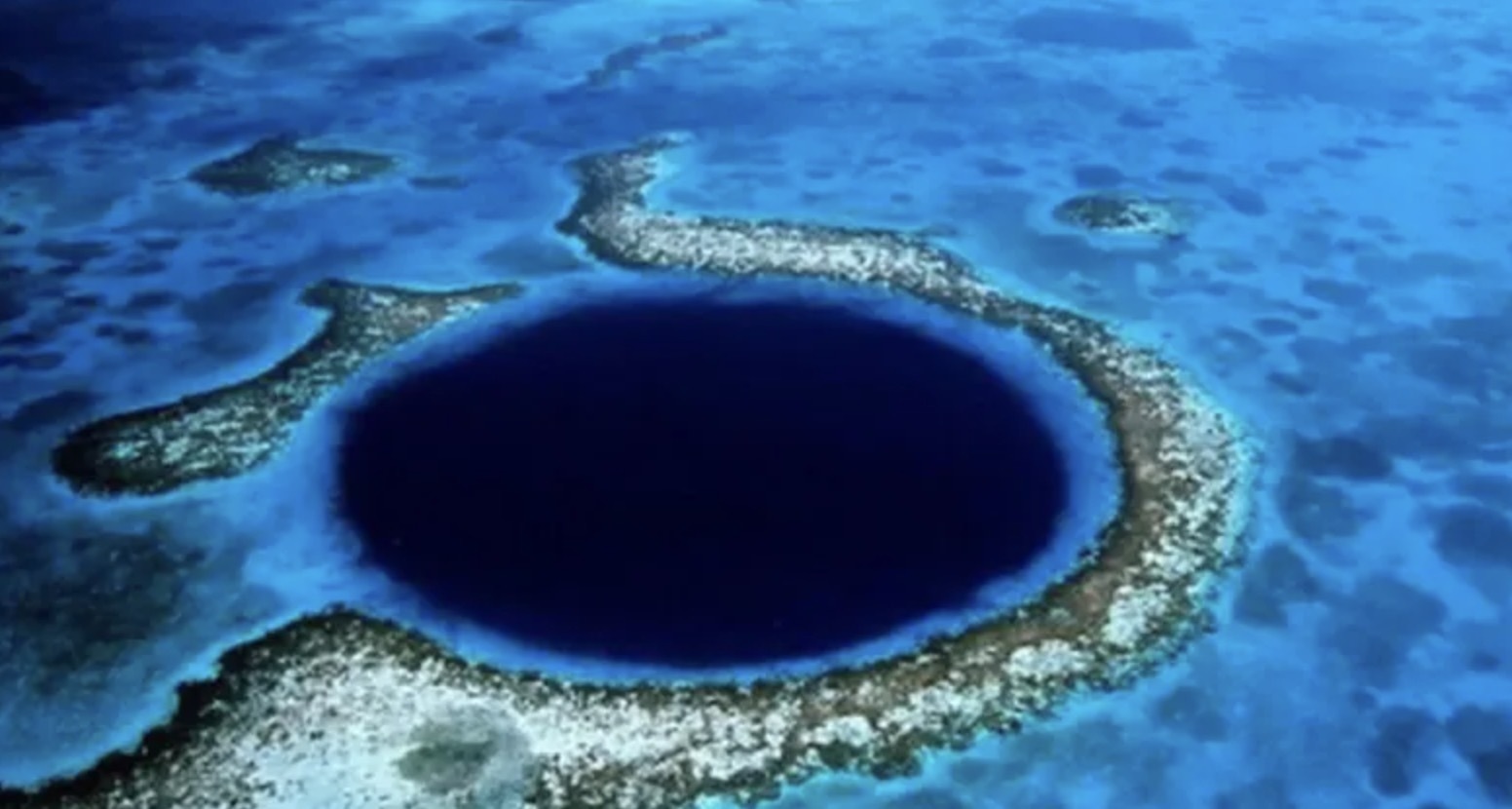 Обнаружена самая глубокая на сегодняшний день Голубая дыра у берегов Мексики