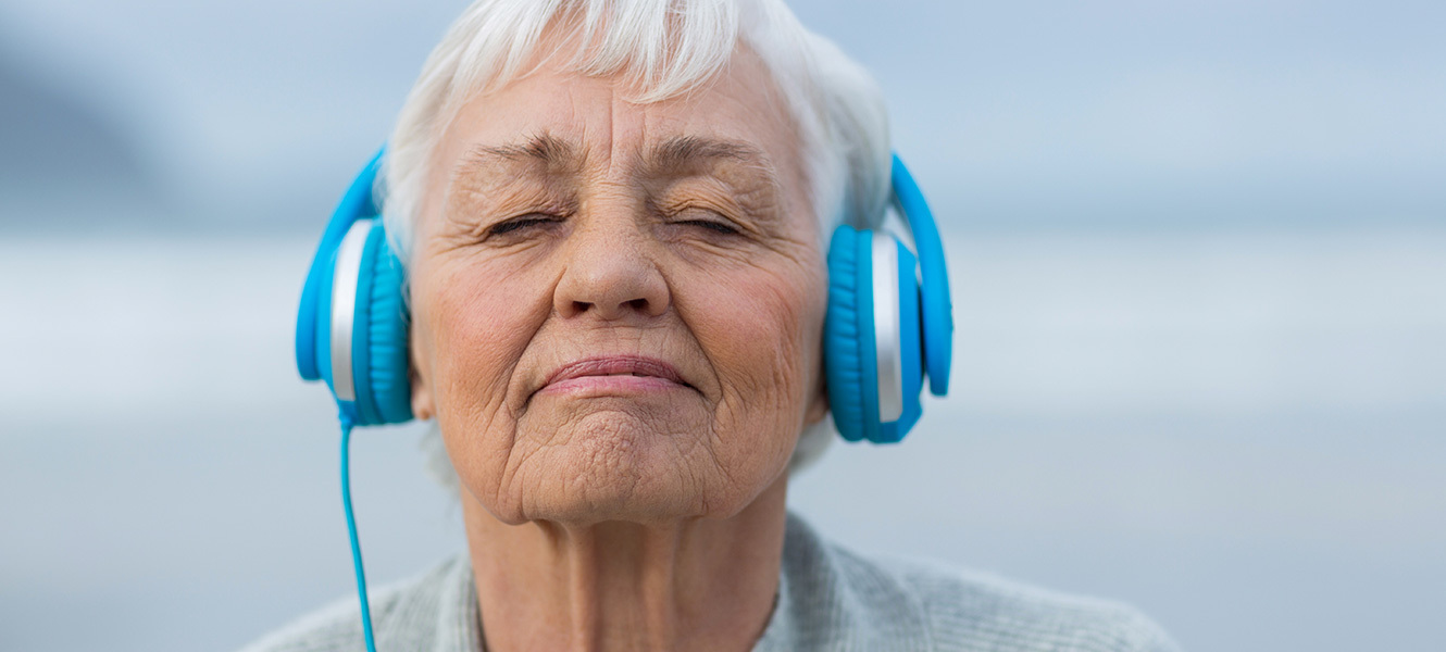 Доказано: музыка полезна для когнитивного здоровья пожилых