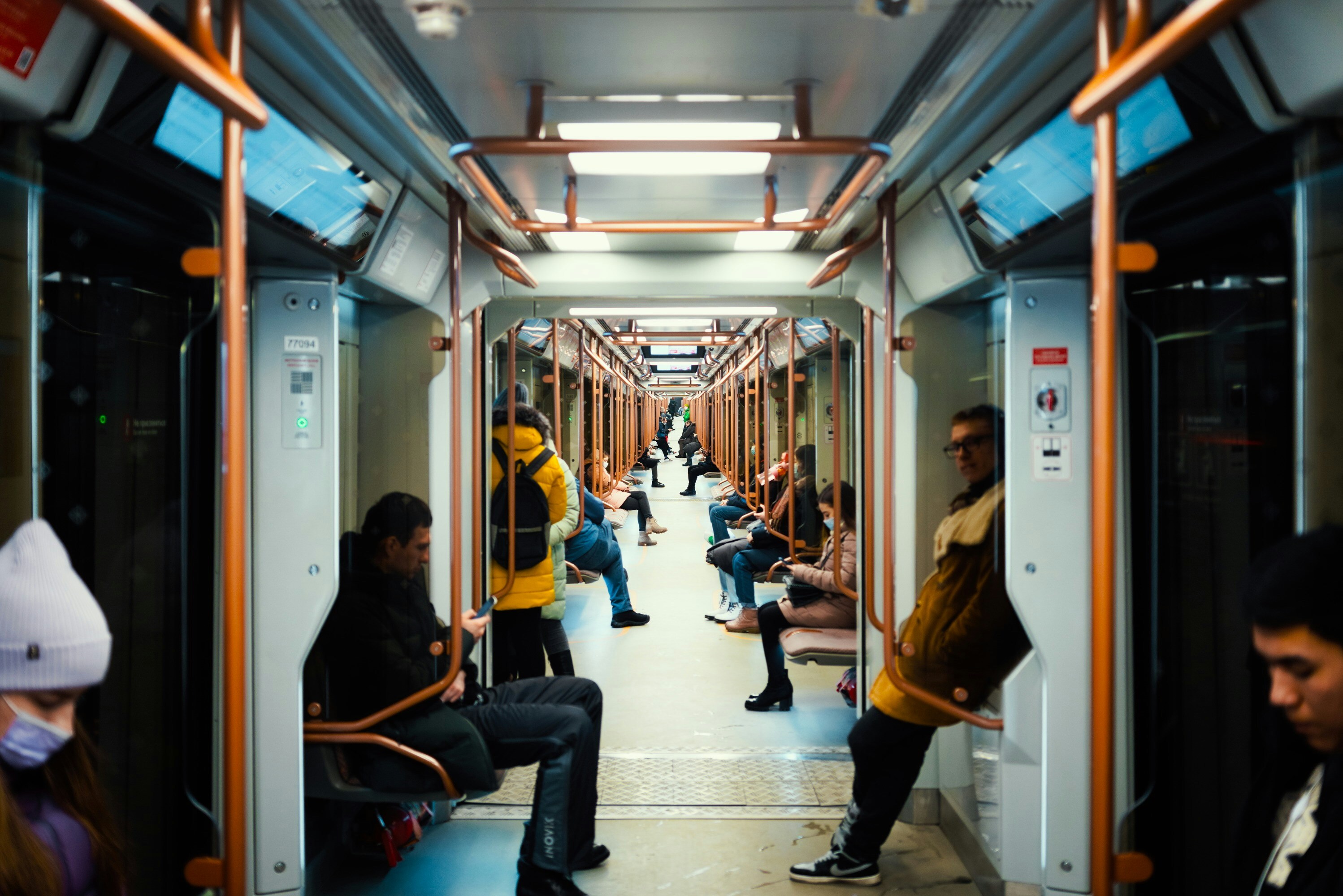 Москвичи стали потреблять втрое больше мобильного контента в метро