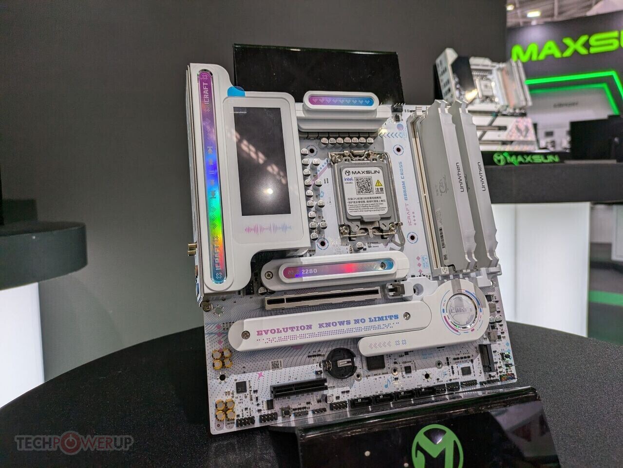 MaxSun представила концепт видеокарты с жидкостным охлаждением без вентиляторов 4 0491a1b1806f155c5f20631e80c344098780fdc7 THE ASHGABAT TIMES