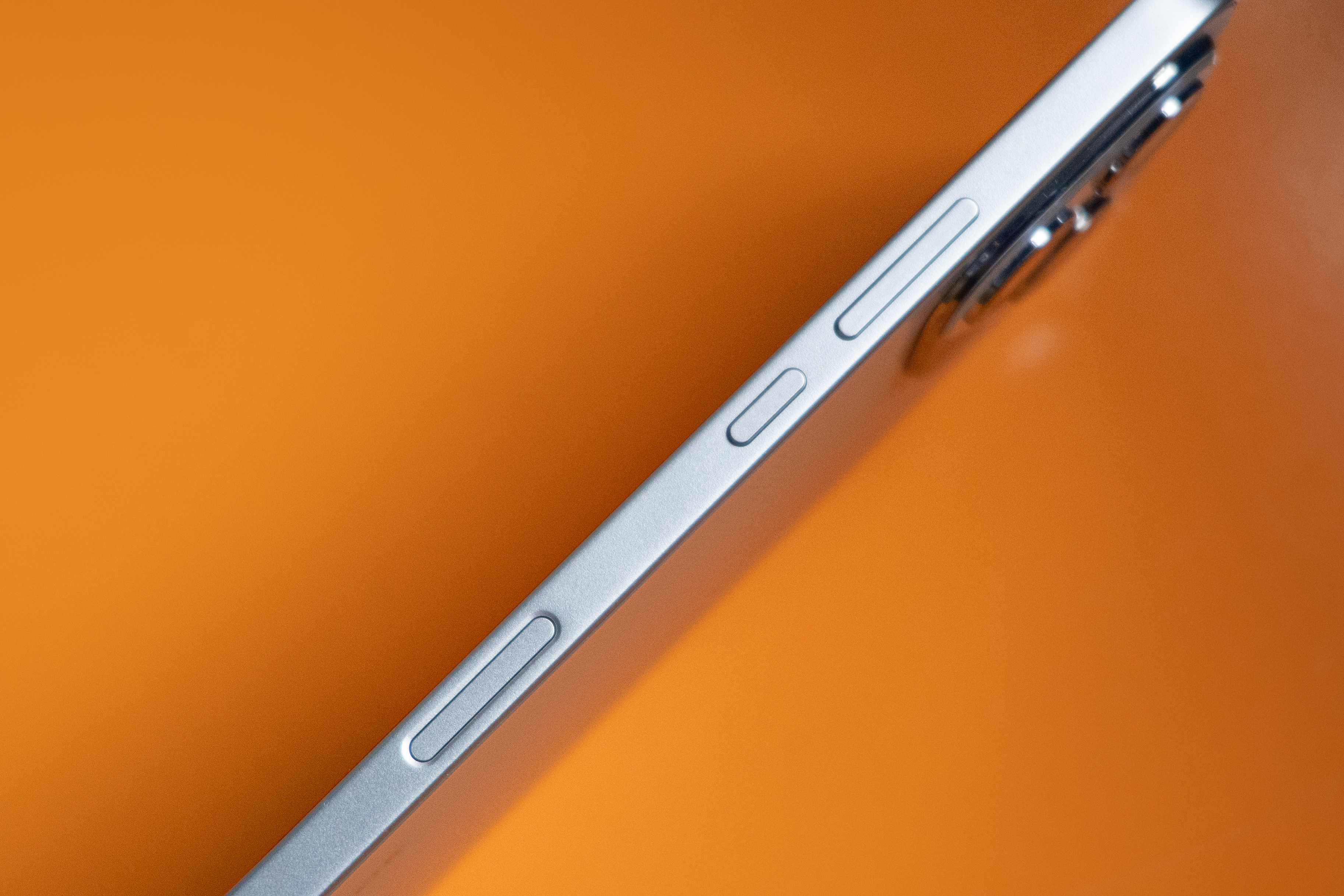 Новый iPhone за 25-30 тысяч рублей вы не купите, но вот его классный аналог на Android 3 b5225f9cd7869cc6047b2129e138e0b31a2ec4fe THE ASHGABAT TIMES