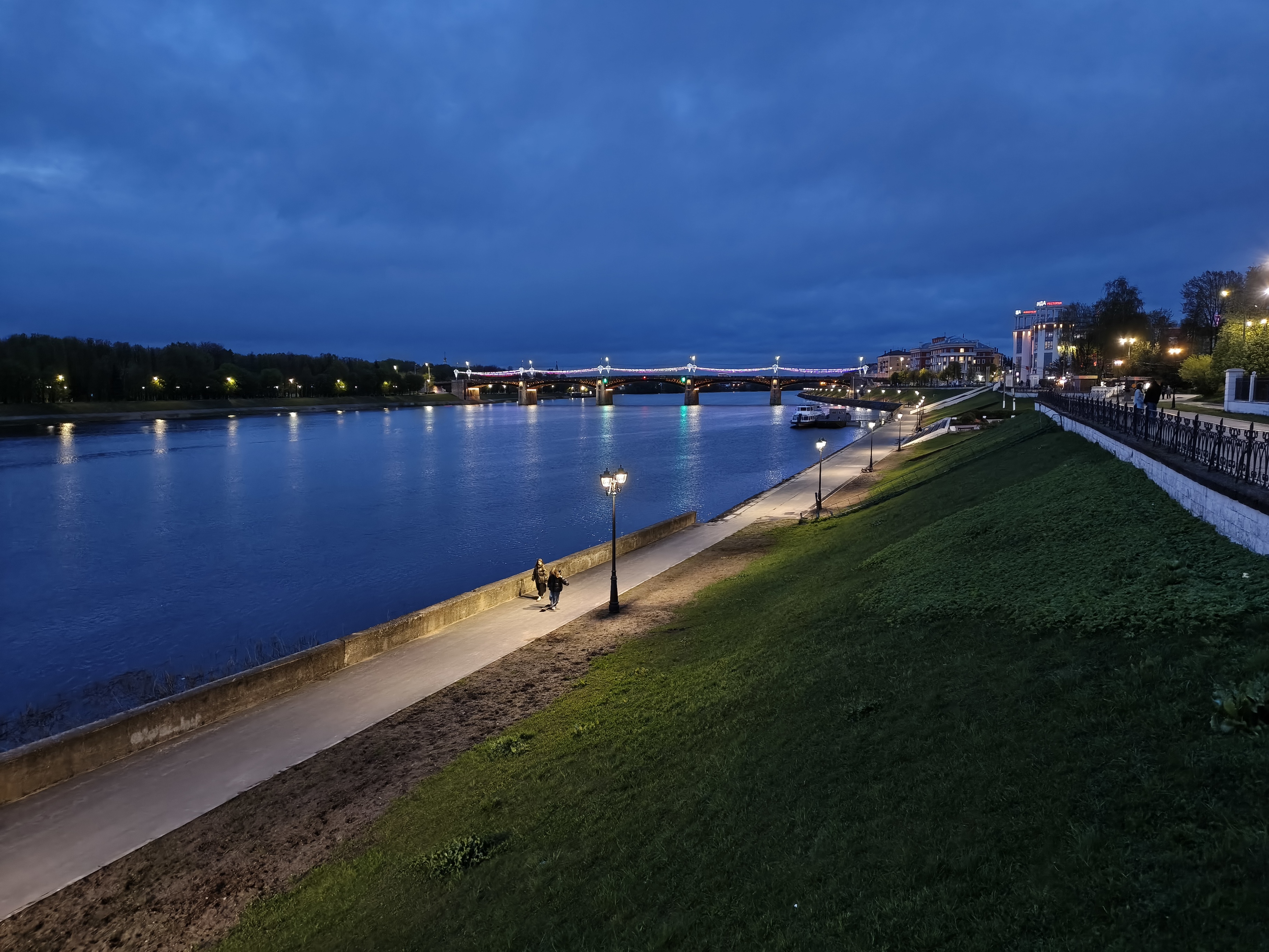 Выглядит как реклама, но нам пoфигy: сравнение Tecno Camon 40 Pro 5G и Samsung Galaxy S25 31 0e67035c0432a139cb7baf2c879540f86b11ab75 THE ASHGABAT TIMES