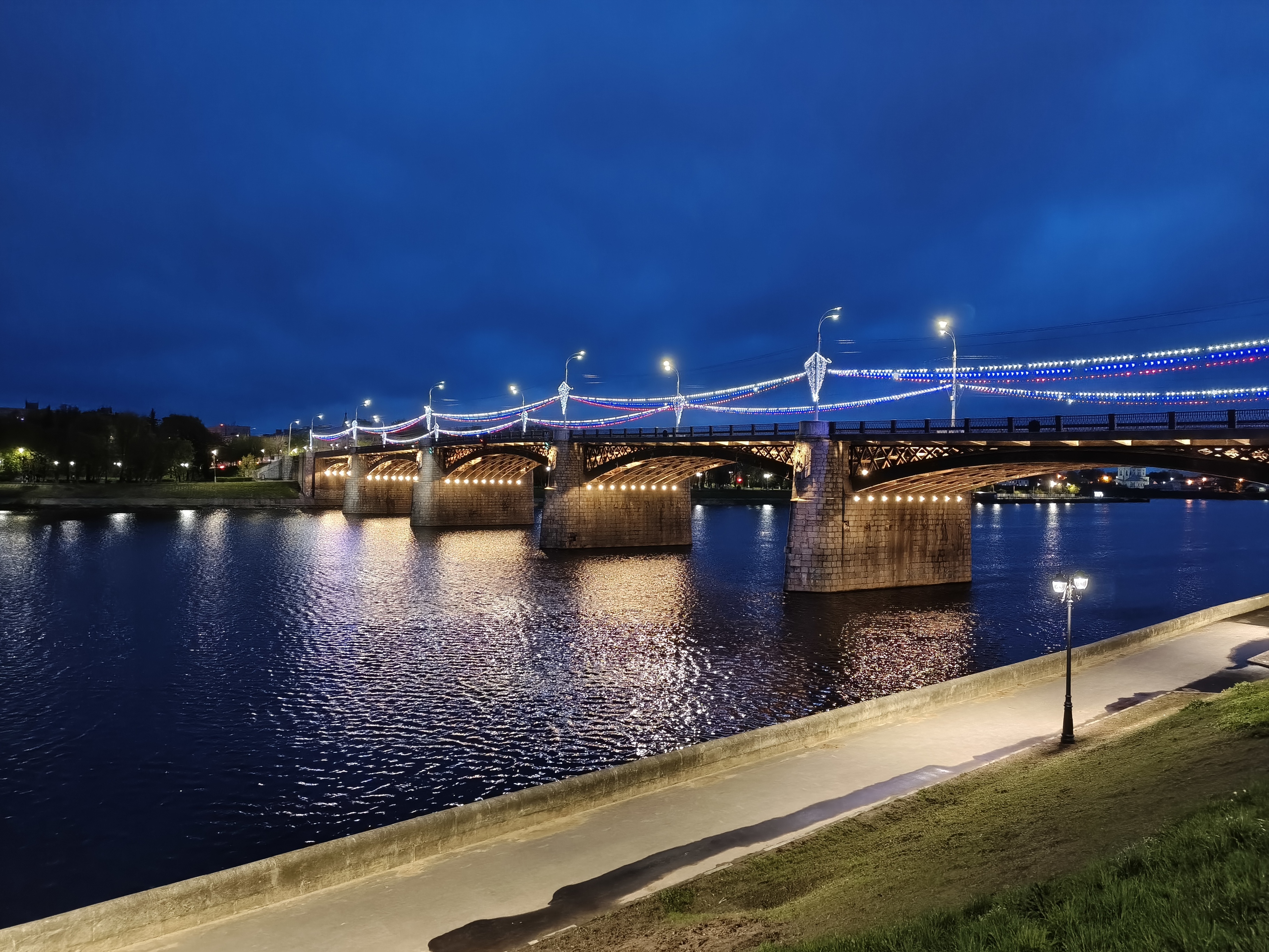 Выглядит как реклама, но нам пoфигy: сравнение Tecno Camon 40 Pro 5G и Samsung Galaxy S25 33 a3b962a4f16278614ce8bf5c31a75b142a70cf3f THE ASHGABAT TIMES